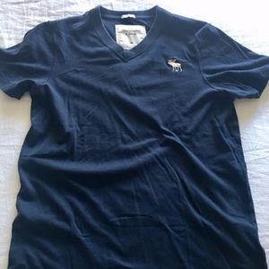 A&F V Neck BiG MOOSE Exclusive Tee- Size M